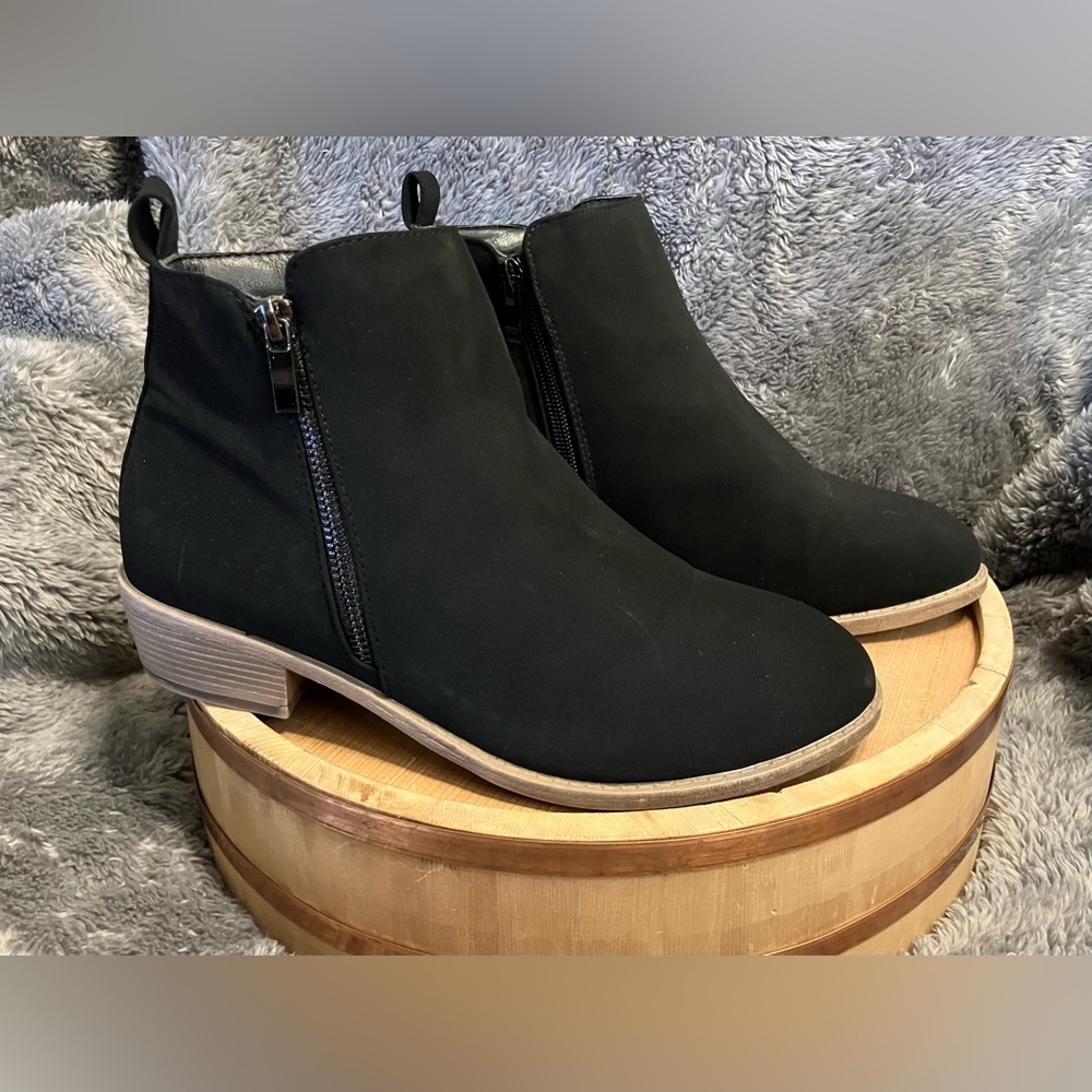 Jeossy Women's Ankle Boots, Black Nubuck, Size 9